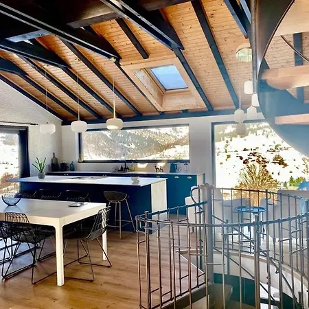 Ski-inout 4br Alpen Chalet, Views & Fire Chalet