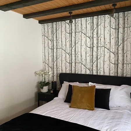 Ski-inout 4br Alpen Chalet, Views & Fire Chalet