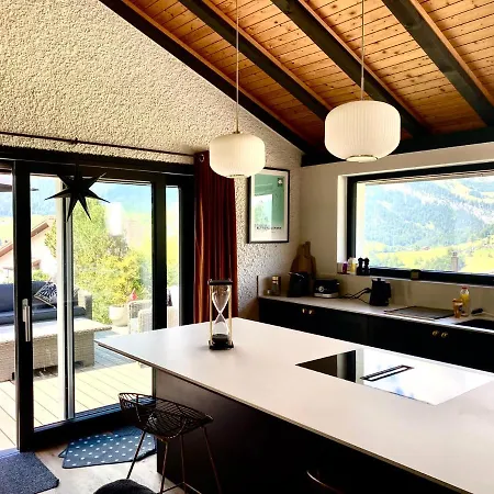 Ski-inout 4br Alpen Chalet, Views & Fire Chalet *