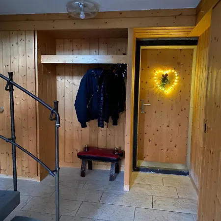 Ski-inout 4br Alpen Chalet, Views & Fire *