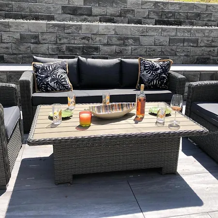 Ski-inout 4br Alpen Chalet, Views & Fire Dağ evi Alt St. Johann