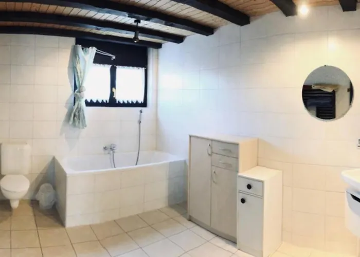 Ski-inout 4br Alpen Chalet, Views & Fire Chalé