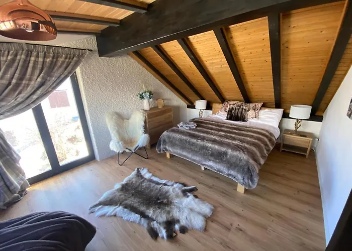 Ski-inout 4br Alpen Chalet, Views & Fire Dağ evi *