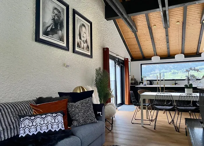 Domek alpejski Ski-inout 4br Alpen Chalet, Views & Fire *