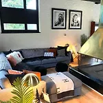 Ski-inout 4br Alpen Chalet, Views & Fire * Alt St. Johann